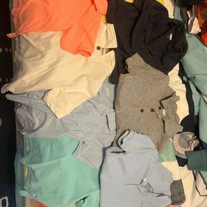 A combo of 7 Collard Shirts 3T multiple colors